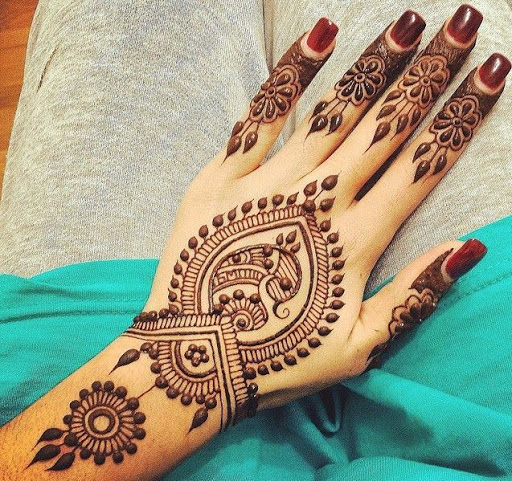 Simple Mehndi Designs - 50 Latest Designs by Experts!