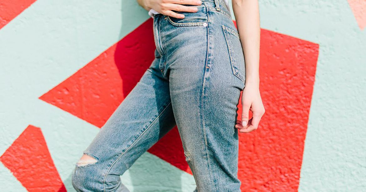 look thinner and taller in your jeans
