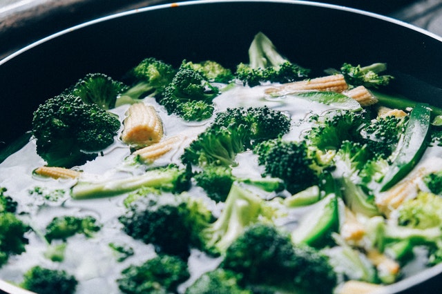 broccolis are good for weight loss. a quick broccoli recipe.
