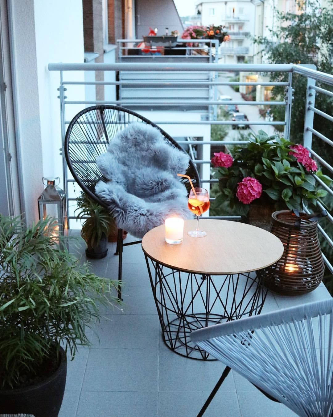 11 Small Balcony Design Ideas That You Will Love - Baggout