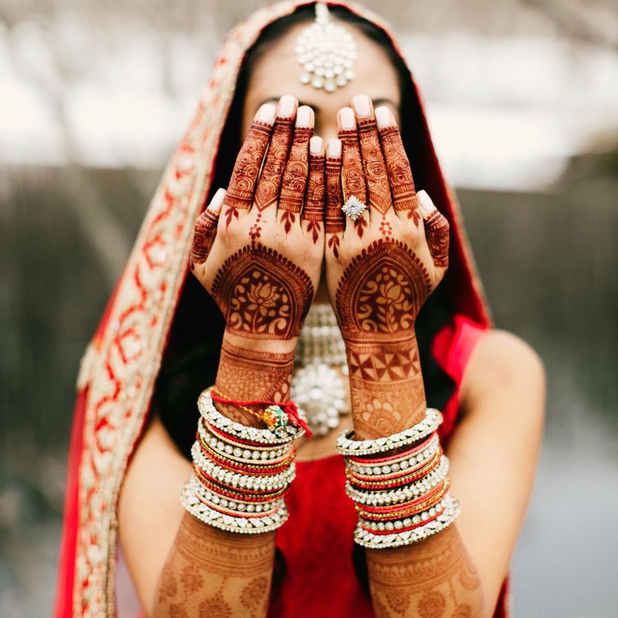 This image has an empty alt attribute; its file name is half-hand-mehndi-design-with-kangan.jpg