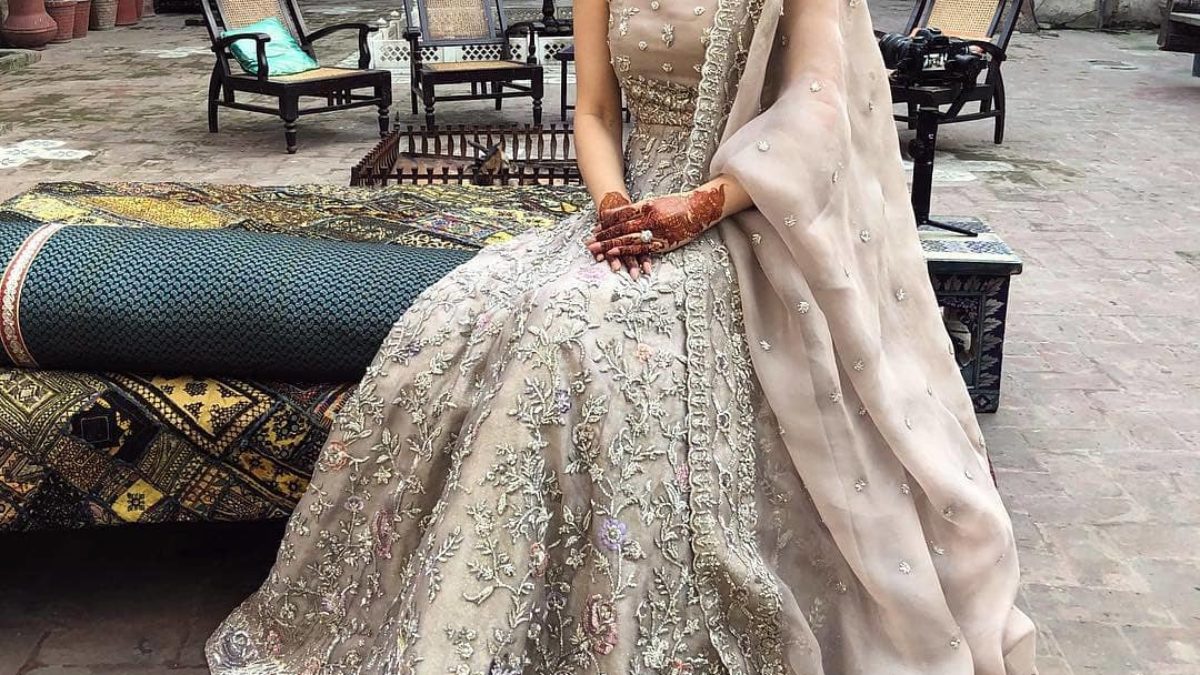 SILVER LEHENGA DESIGNS YOU SHOULD NOT MISS! - Baggout