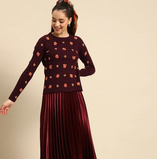 HOW TO STYLE KURTI IN WINTER
Flared Kurti With Matching Sweater 