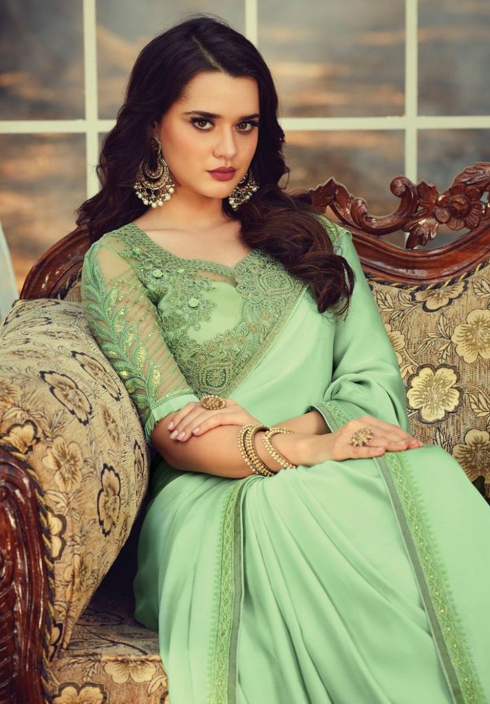 GREEN SAREES LOOK FOR PARTY: BE SASSY, BE STYLISH! - Baggout