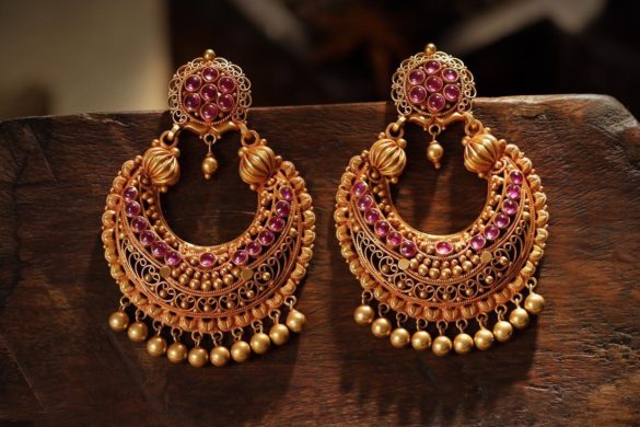earrings for chikankari kurtis